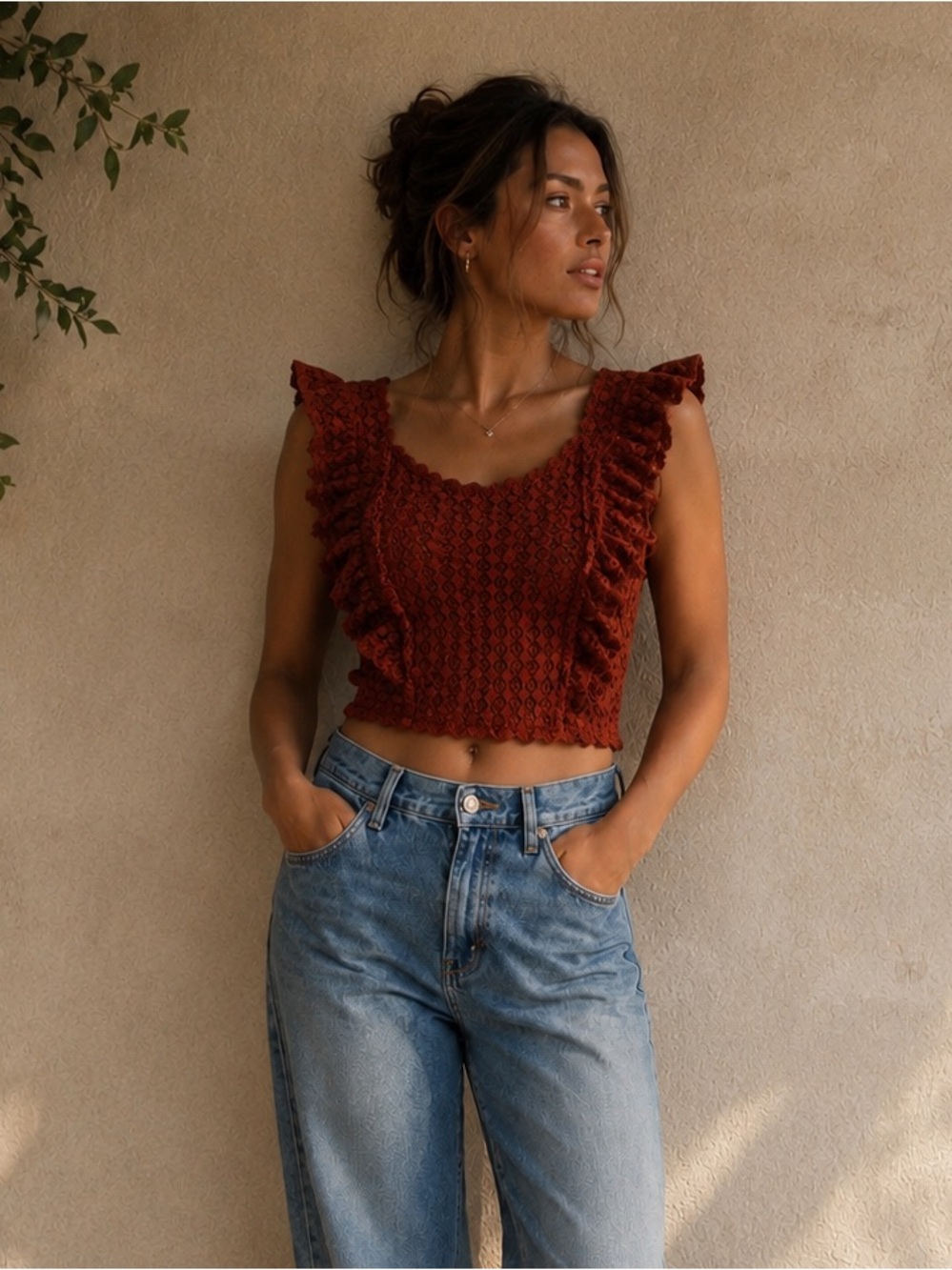 Lace Sleeveless Top in Deep Brown